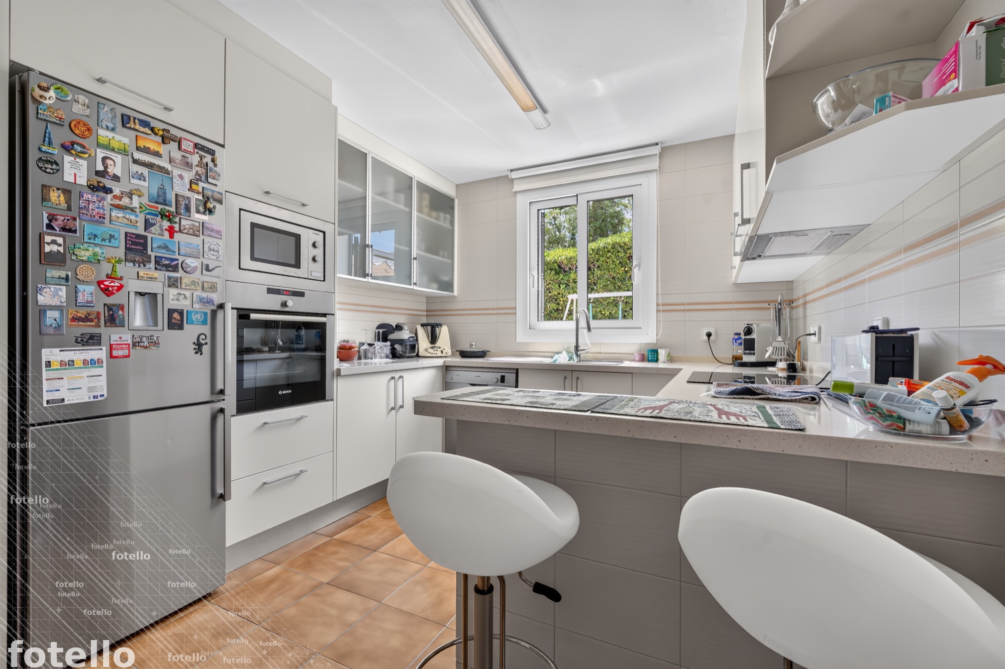 Kitchen — Color White Balance & Material Depth processed by Fotello