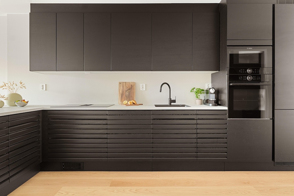 Kitchen virtual staging — Stager AI vs Apply Design