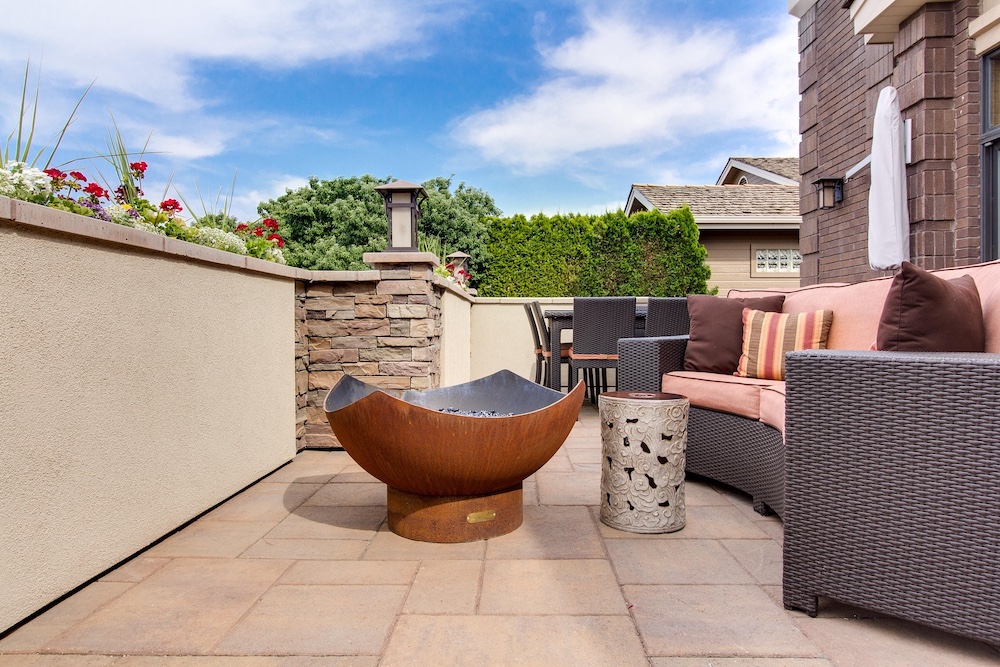 Exterior Architecture — Day to Dusk — Stager AI virtual staging Collov AI alternative