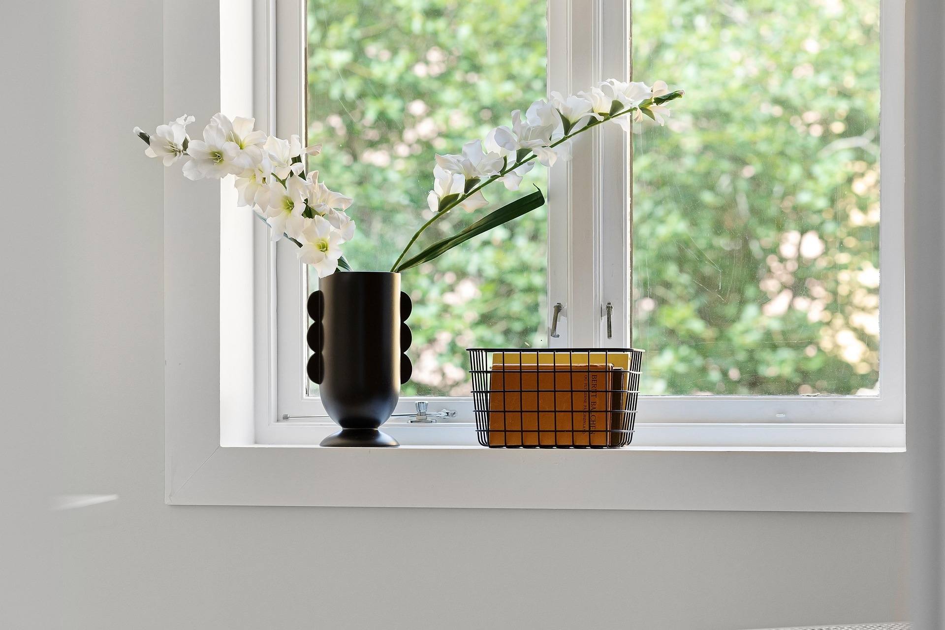 Home Office AI virtual staging — Stager AI vs Interior AI
