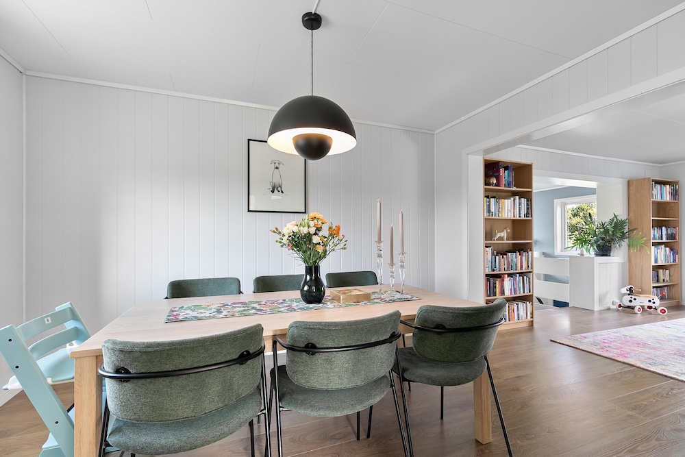 Dining Room virtual staging — Stager AI vs PadStyler