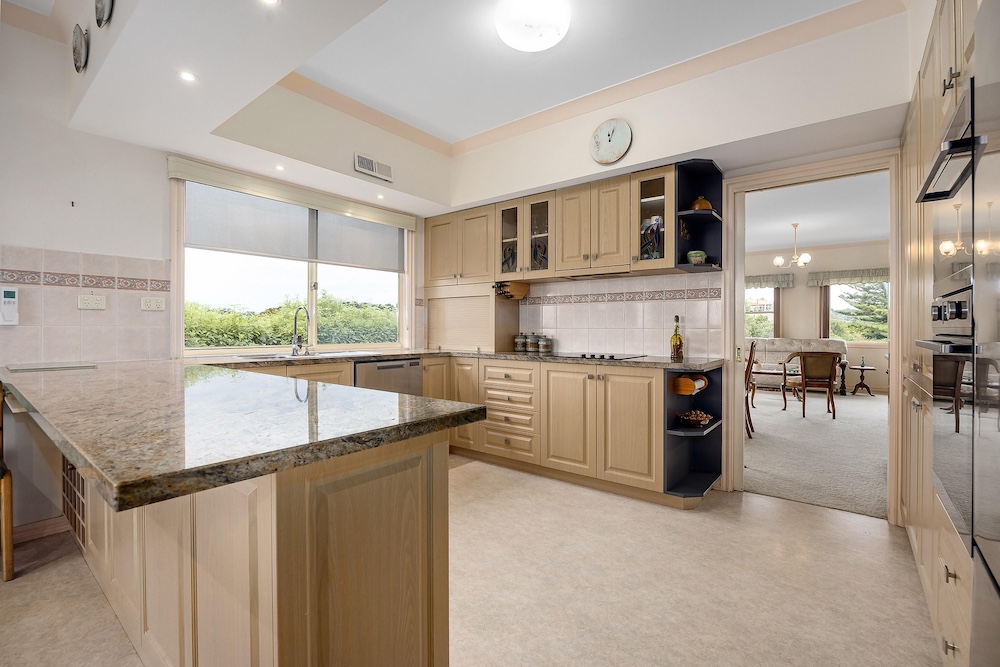 Kitchen virtual staging — Stager AI vs PadStyler