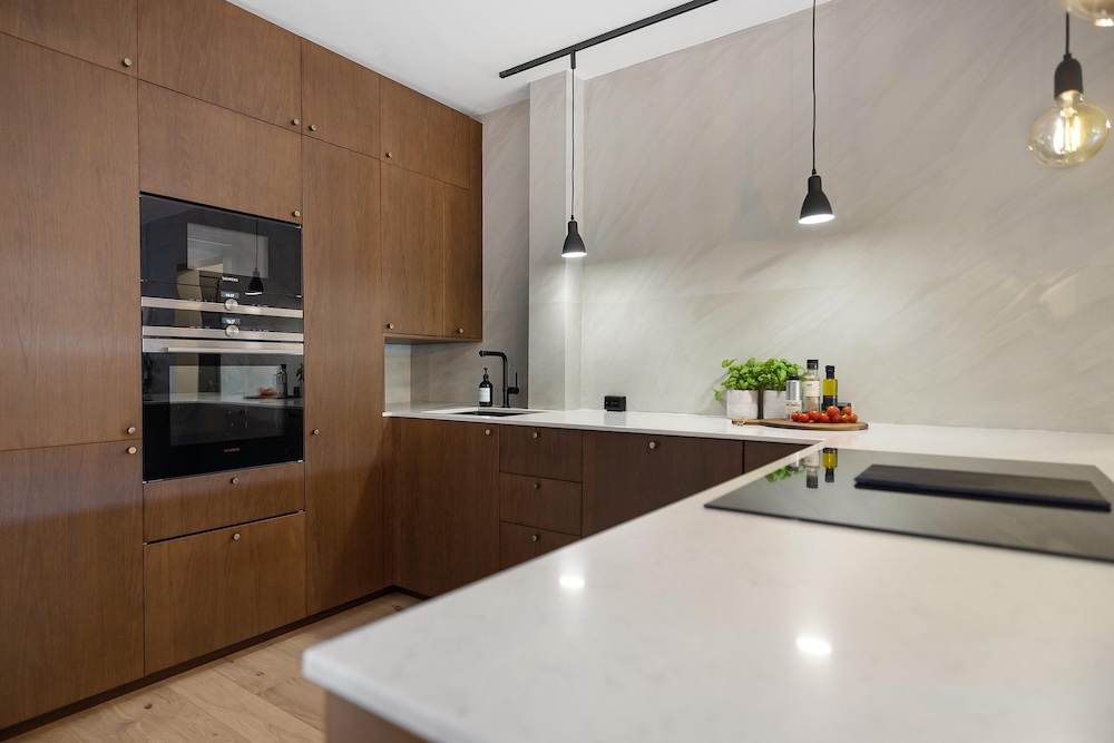 HDR flambient kitchen merge — Stager AI exclusive