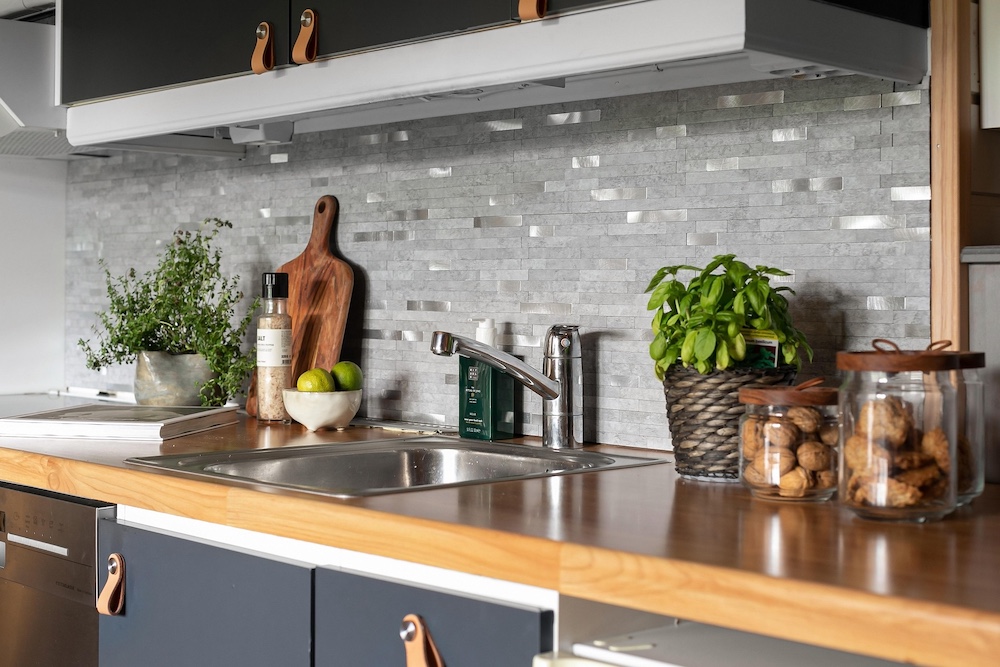 Kitchen virtual staging — Stager AI vs REimagineHome
