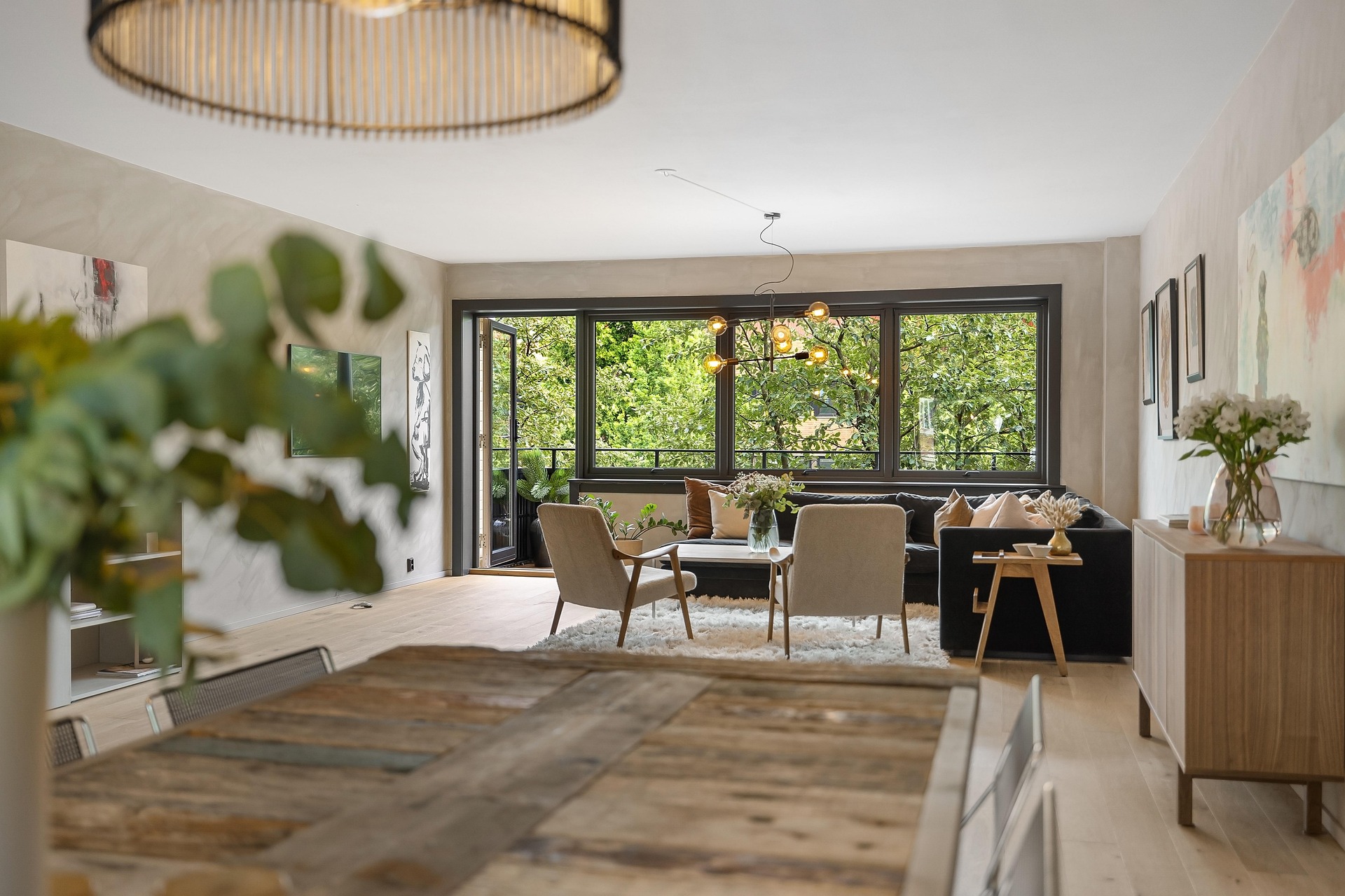 Dining Room AI virtual staging — Stager AI vs RoomGPT