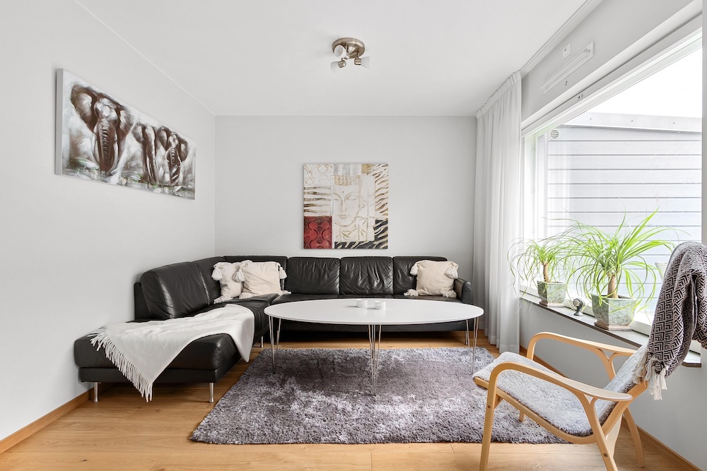 Open Plan AI virtual staging — Stager AI vs Stuccco