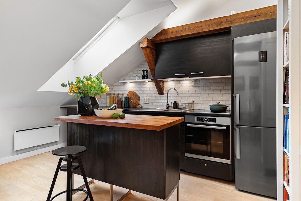 Kitchen virtual staging Stager AI vs Styldod