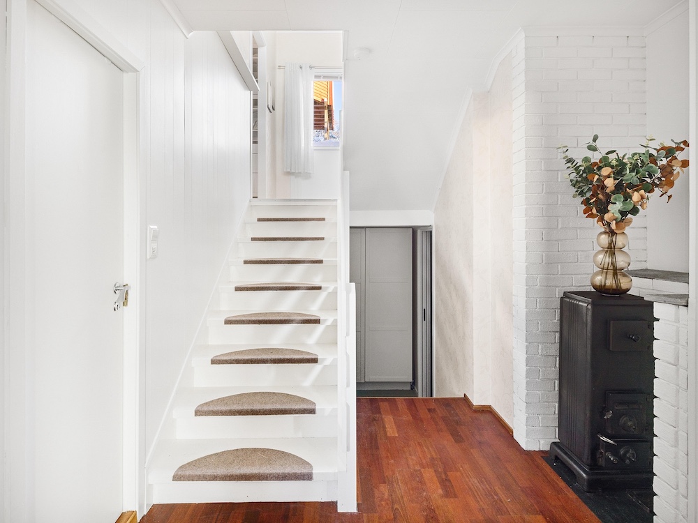 Home Office virtual staging — Stager AI vs Virtual Staging AI