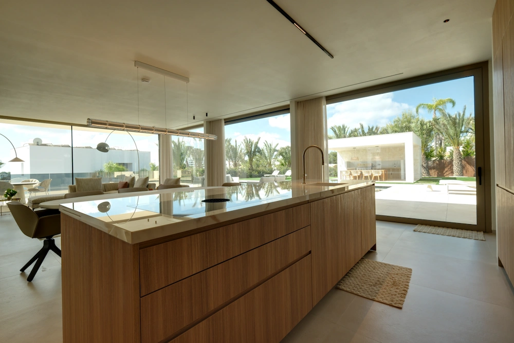Luxury Villa - Original unedited real estate photo