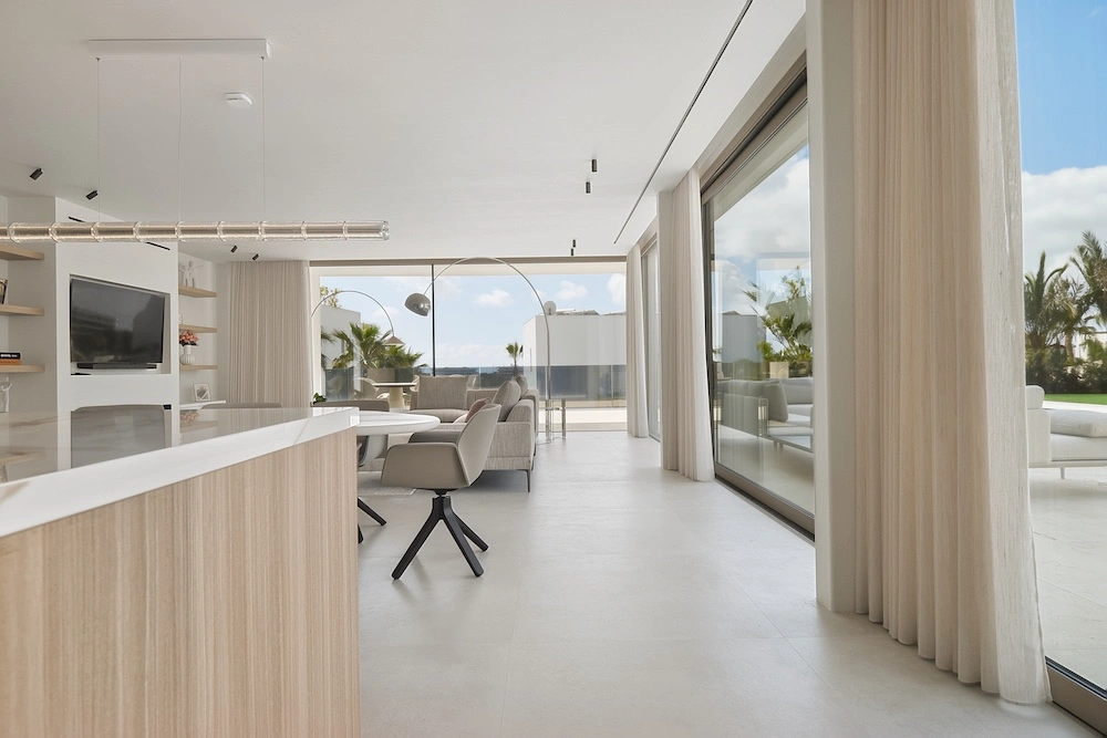 Luxury Villa - AI enhanced real estate photo
